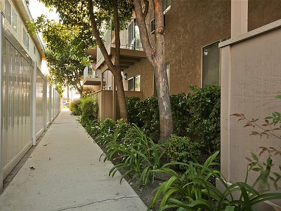 4th image of 16236 Cornuta Ave APT 19
