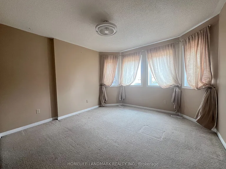 71 Steele Valley Ct — Photo 13