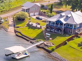 8 Kitti Wake Dr, Jasper, AL 35504