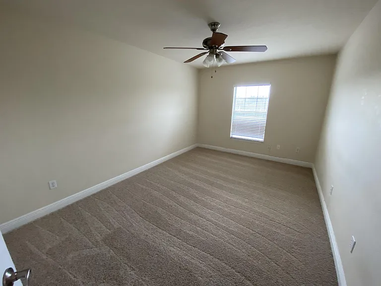 6124 Serene Pl — Photo 12