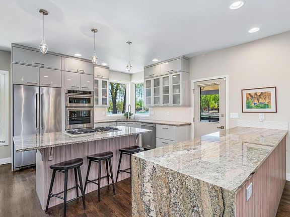 4th image of 713 Westshore Ct