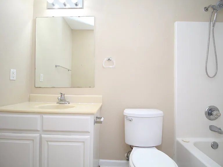 6845 Roundup Ln — Photo 14