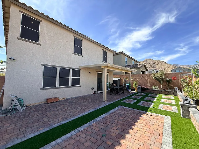 10854 Gentle Crest Ave — Photo 35