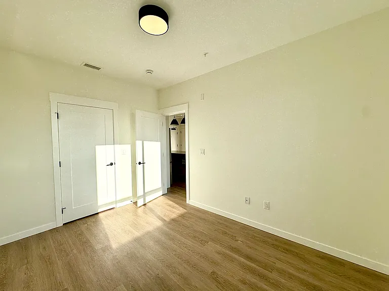 3100 272nd St #607 — Photo 15