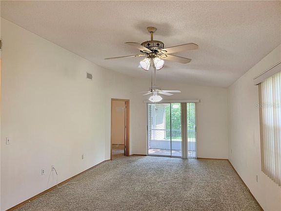 2nd image of 539 Bearded Oaks Cir