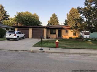 742 N Teton Ave, Shelby, MT 59474