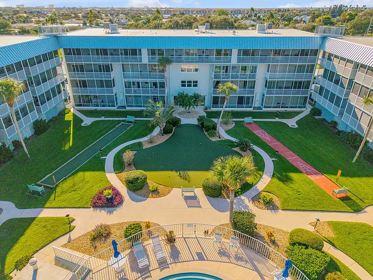 315 N Causeway C304 — Photo 36