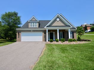121 Ferrum Dr, Salem, VA 24153