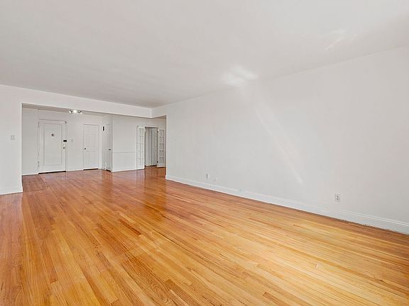 3rd image of 72-10 112th St Unit 6G