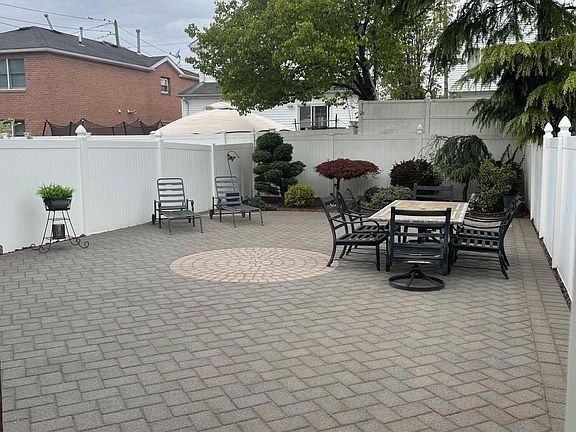 5th image of 71 Pond St