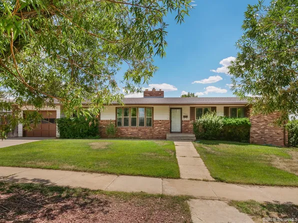 1445 Bonneville St, Laramie, WY 82070