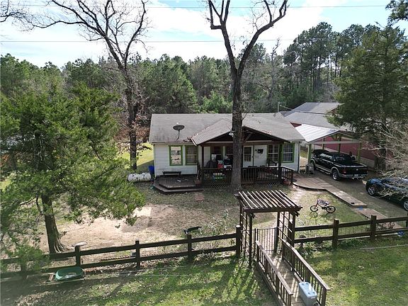 4th image of 7912 Acacia Ln