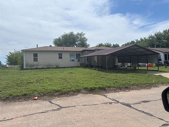 2nd image of 1116 Hickory Ln