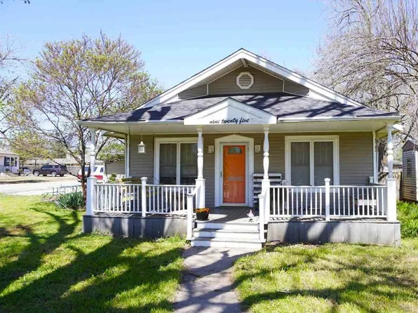 925 Ivanhoe St, Perry, OK 73077