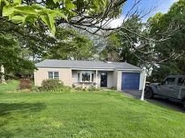 1408 N Wales Rd, North Wales, PA 19454