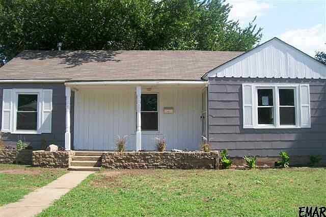 1st image of 2022 E Pine Ave