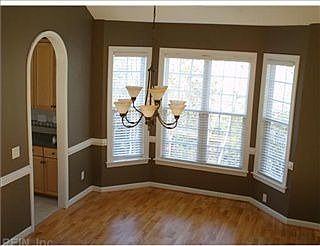 3rd image of 5224 Hillside Way