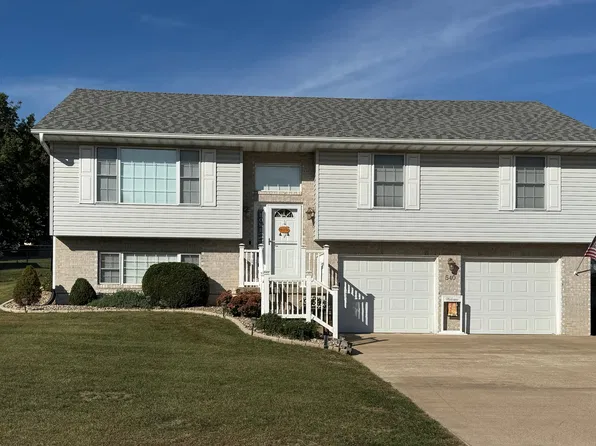 540 Clover Rd, Hannibal, MO 63401