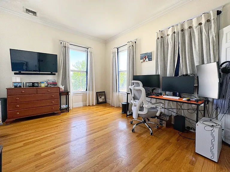 176 Dorchester St #2 — Photo 11