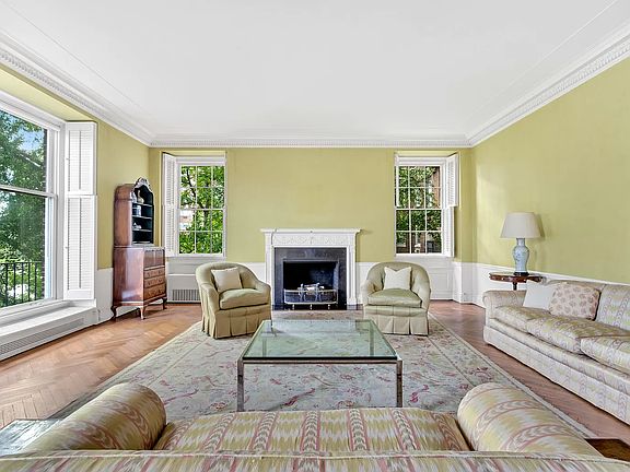 3rd image of 1 Sutton Pl S #4C