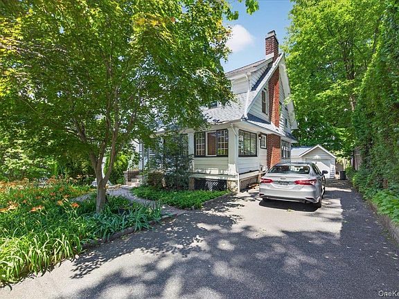 2nd image of 77 Irving Place