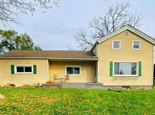 6025 Us Highway 223, Manitou Beach, MI 49253