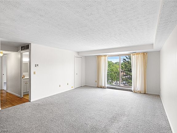 3rd image of 50 S Rocky River Dr APT 506