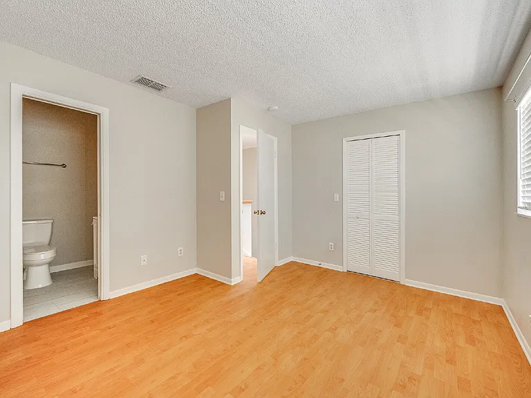 255 Paradise Blvd #10 — Photo 20