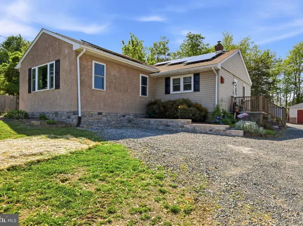 2301 N Charlotte St, Pottstown, PA 19464