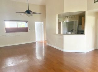 3461 NW 44th St APT 203, Fort Lauderdale, FL 33309