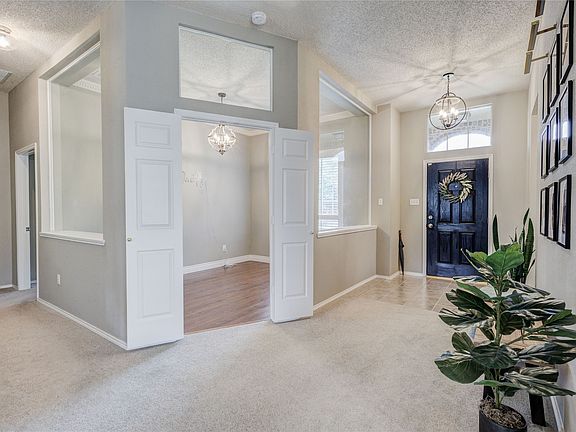 3rd image of 2914 Beau Dr