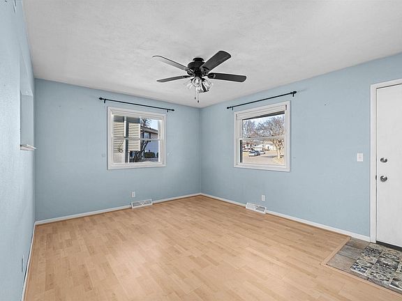 5th image of 5534 31st Avenue Ct
