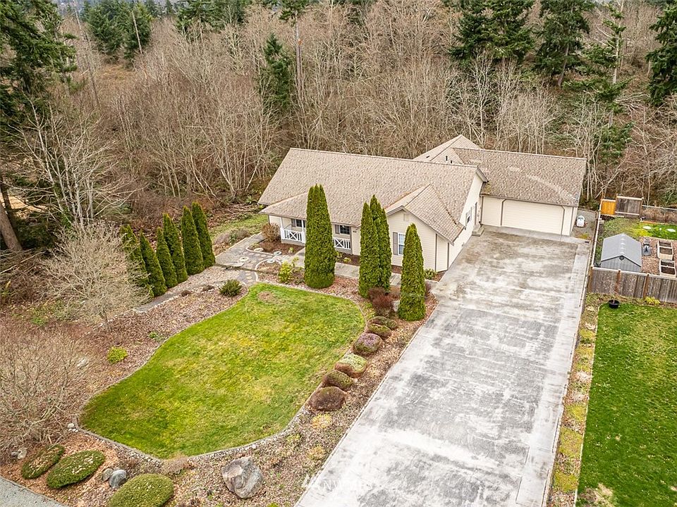 1st image of 481 Tam O Shanter Dr