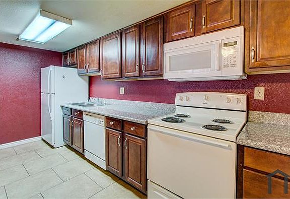 5th image of 5273 Indian River Dr Unit 261