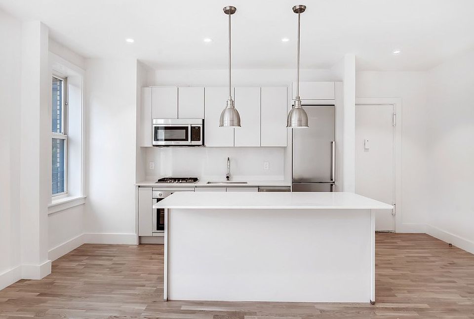 1st image of 40 Linden Blvd APT 3D