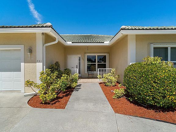 4th image of 721 Teal Way
