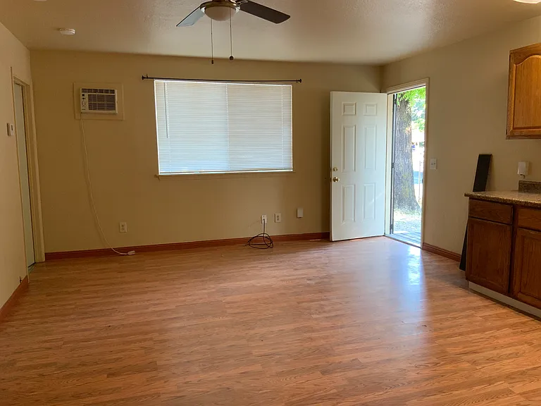 2534 Robindale Ave — Photo 8