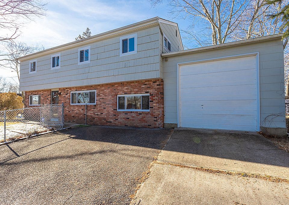 1st image of 1 Priscilla Ln