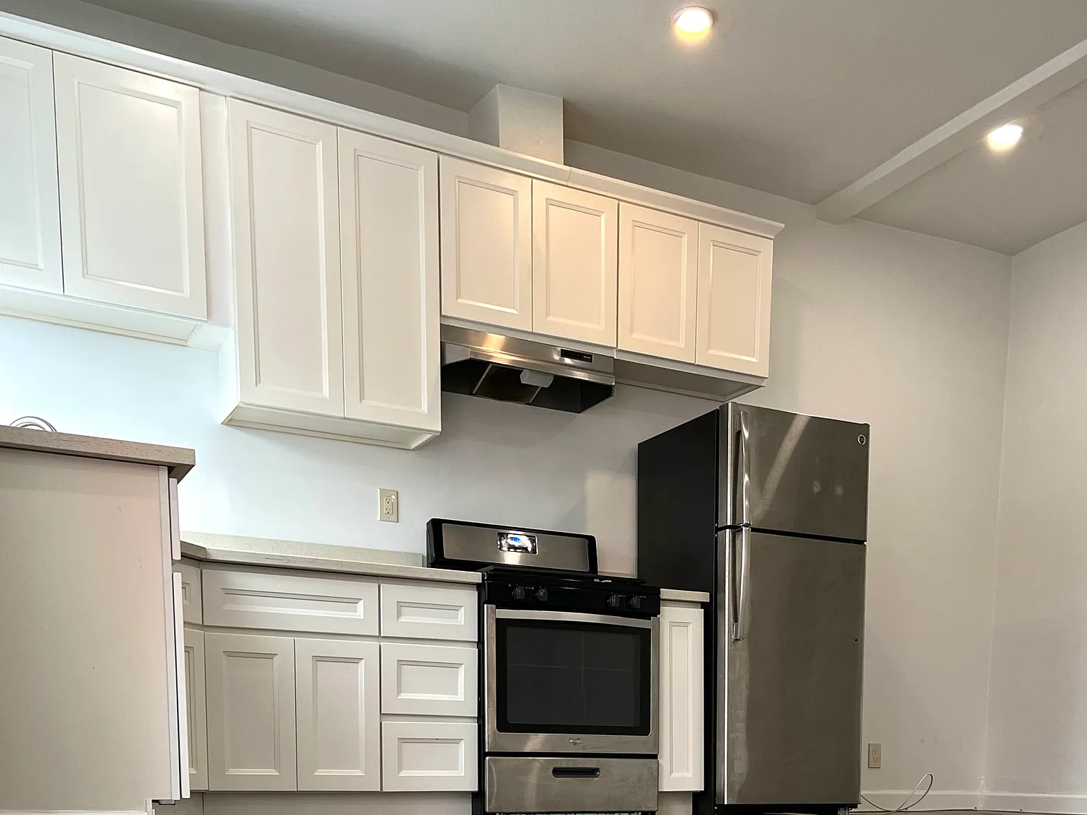 Studio, 580 sqft, $1,730 — Photo 2