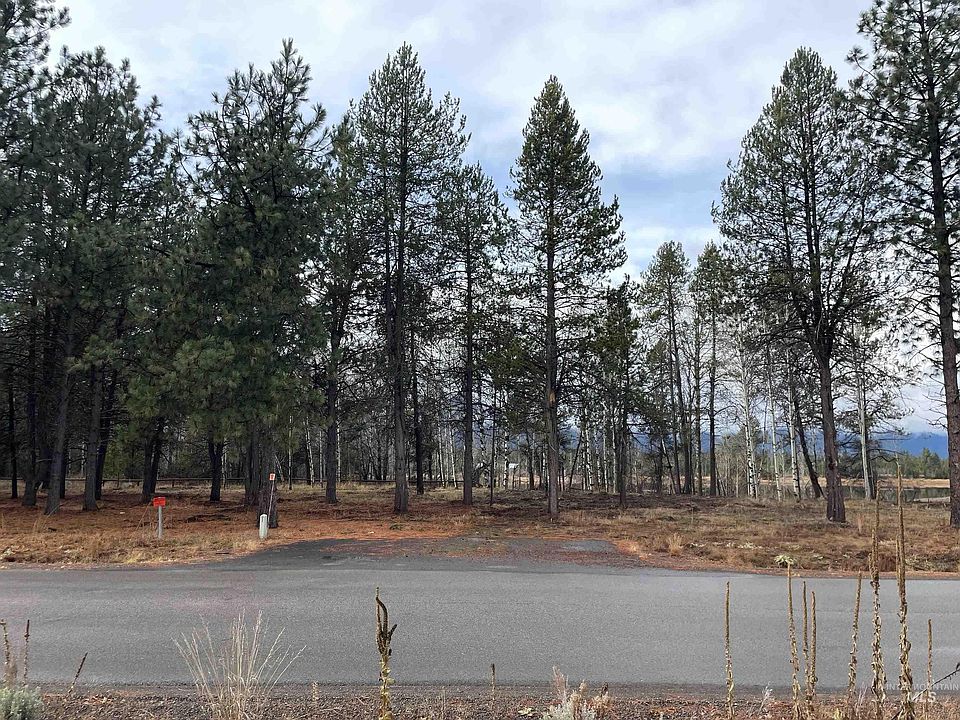 1st image of 13035 Dawn Dr