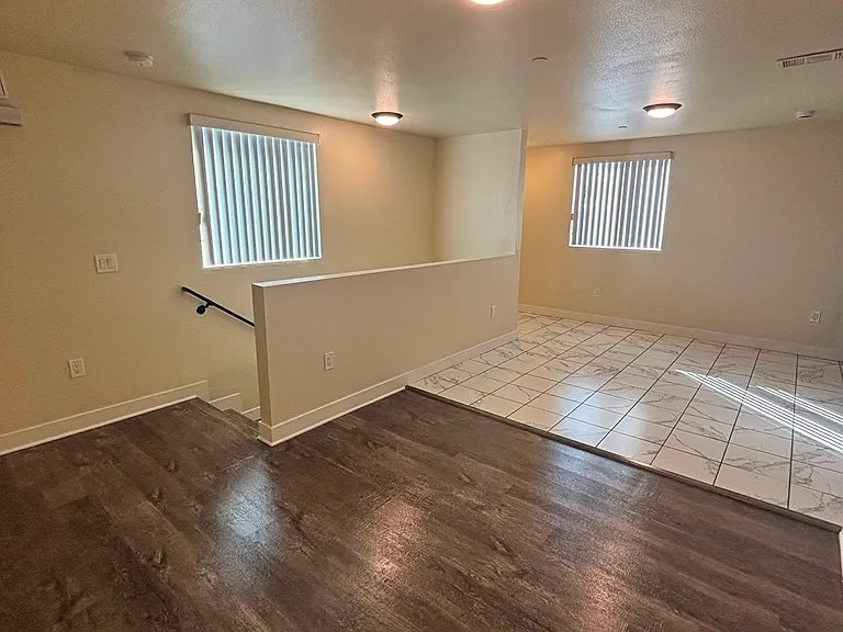 6414 1/2 Denver Ave — Photo 3