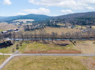 272 Cove Creek Dr, Somerset, KY 42501