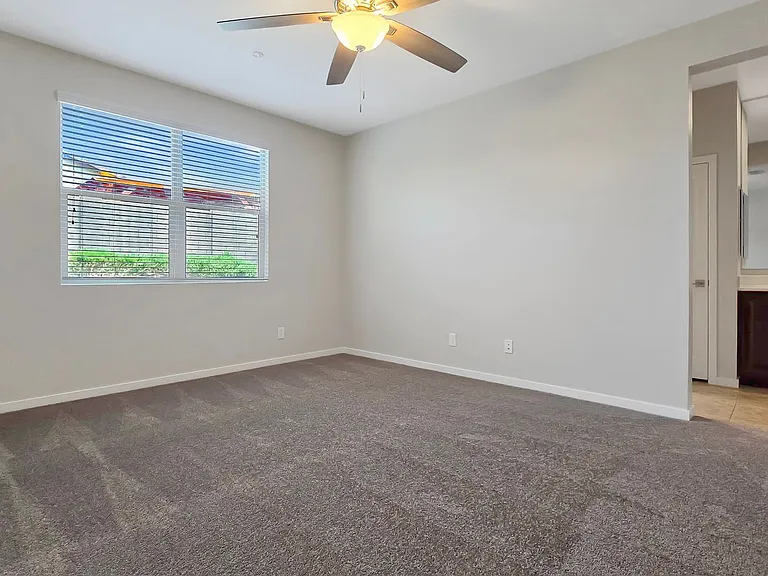 21398 W Holly St — Photo 12