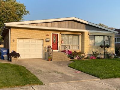 10121 Mulberry Ave, Oak Lawn, IL, 60453