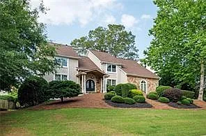 7 bed, 6.0 bath, 4323 sqft, $5,000 — Photo 2