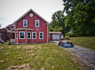 30 Main St, Plainfield, CT 06374