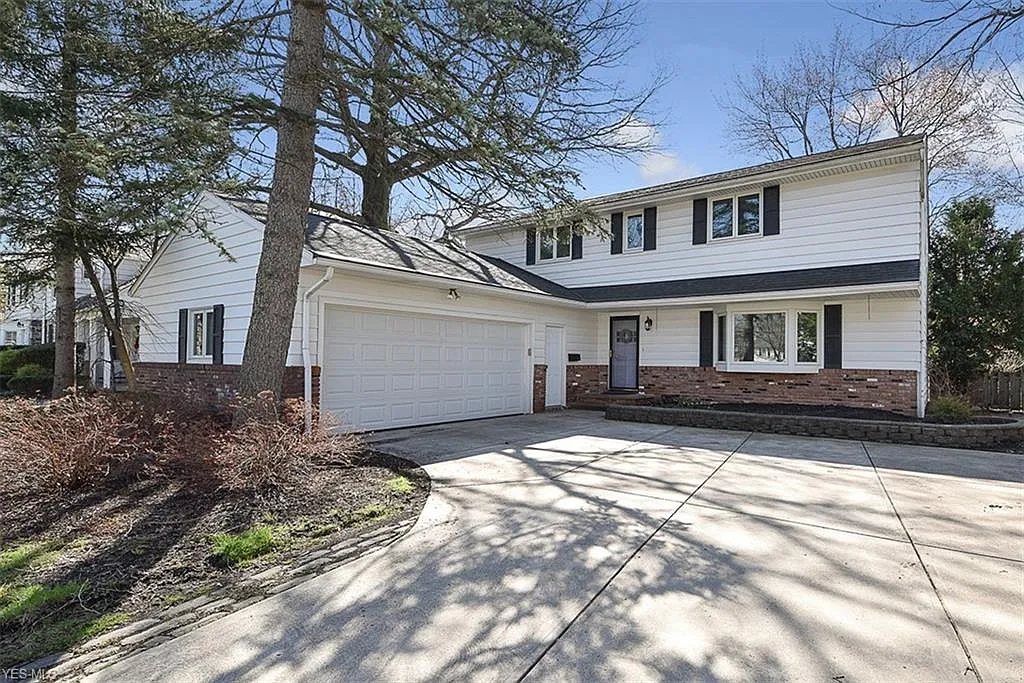 22526 Fairmount Blvd photo 1