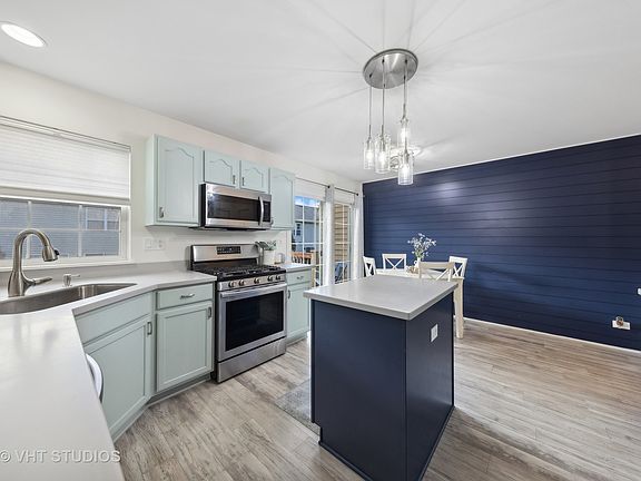 5th image of 2224 Foxmoor Ln
