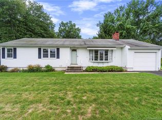 38 Ursini Dr, Hamden, CT 06514