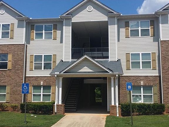 3rd image of 17204 Waldrop Cv